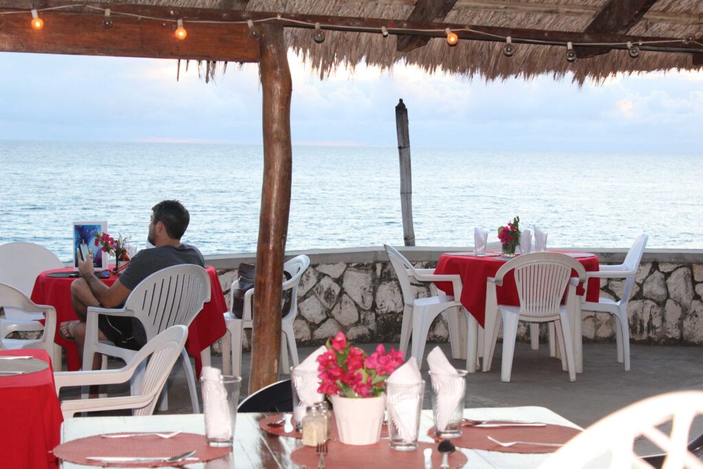 bares em negril jamaica